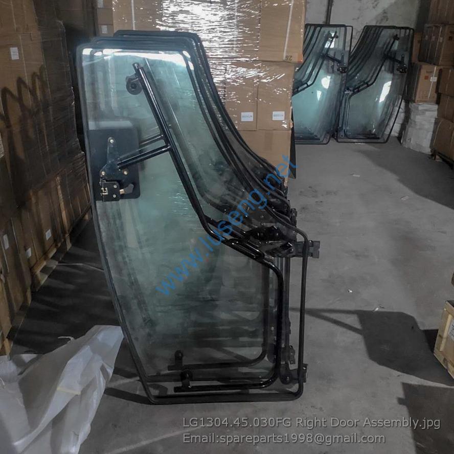 LG1304.45.030FG Right Door Assembly 240100076674 YTO PARTS