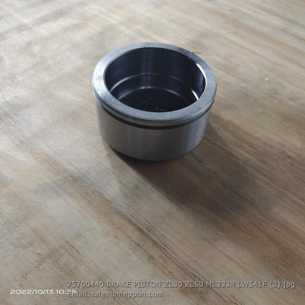 75700440 BRAKE PISTON ZL30 ZL50 ML333R LW541F