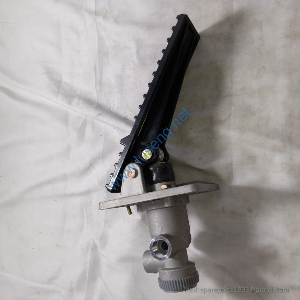 XM-60C-3514010 brake pedal xcmg