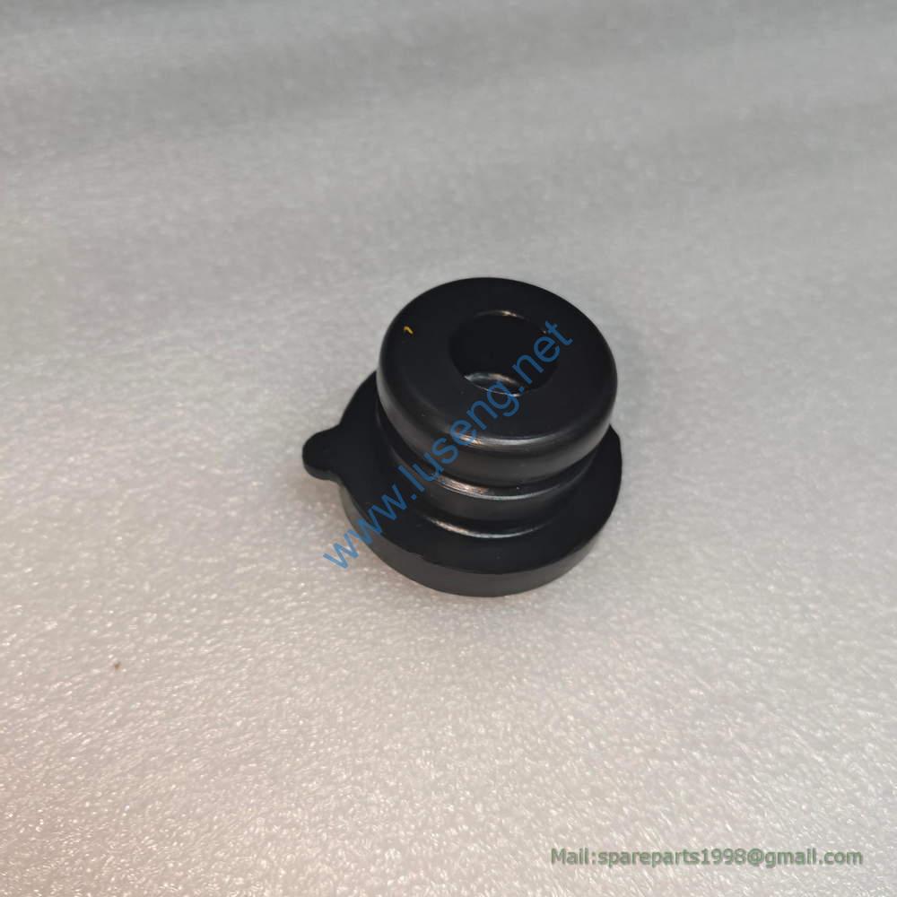 630-1003101A OIL FILTER HOLE COVER YUCHAI