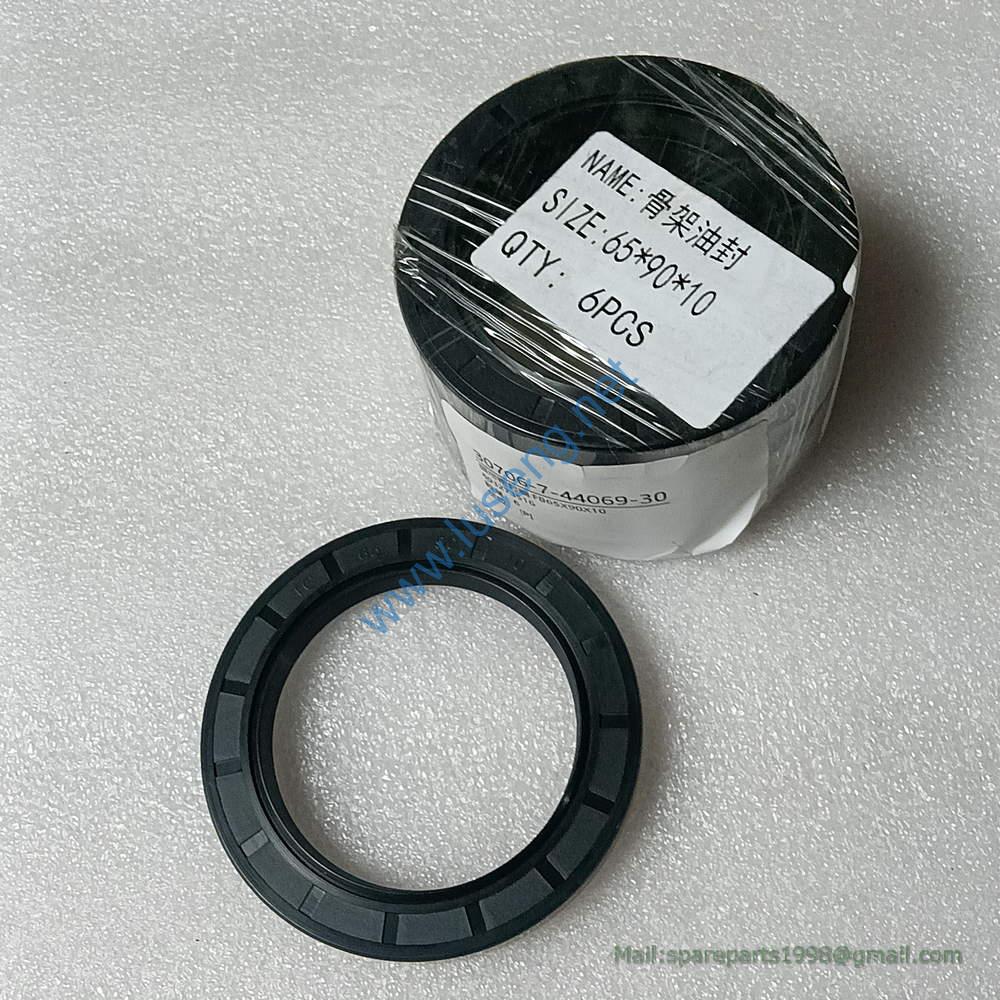 803273516 OIL SEAL XCMG